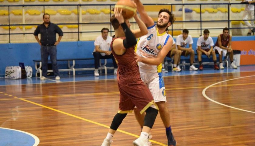 La Hippo Basket Salerno esce dalla Coppa Campania ma si consola con l’acquisto di Antonio Fiorillo