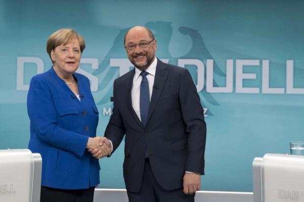 Germania al voto: si riduce il distacco Merkel-Schulz