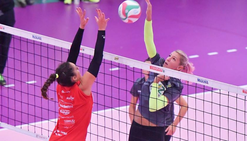 Volley femminile – serie A2: P2P Givova, amichevole a Soverato