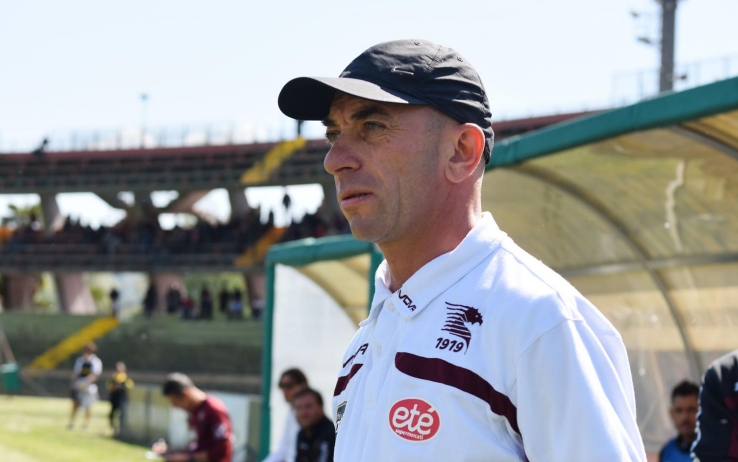 Salernitana, Bollini: “Lotta e fatica per dare al pubblico le soddisfazioni che merita”