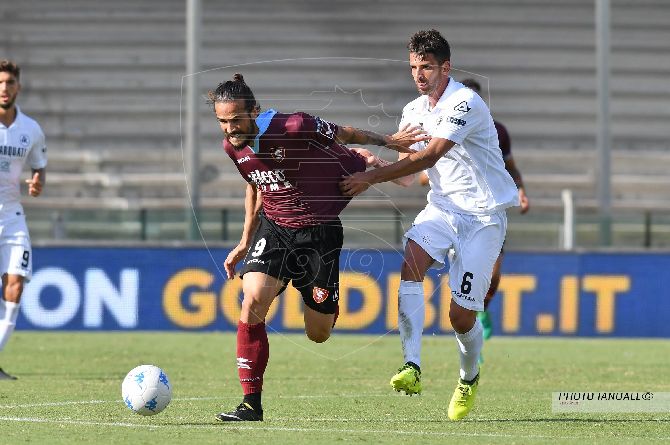 Rodriguez: “Adesso non voglio fermarmi, i miei gol per il bene della Salernitana”