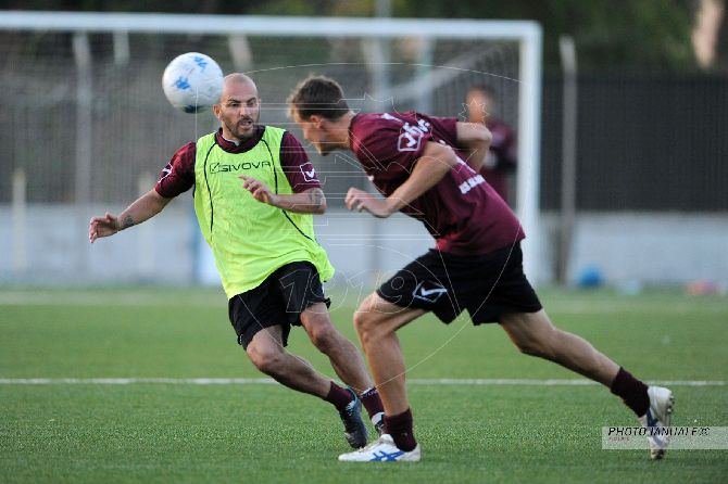 Derby Avellino – Salernitana, in rete il simpatico video battle rap
