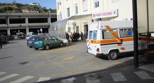 Appartamento in fiamme ad Eboli: sei feriti