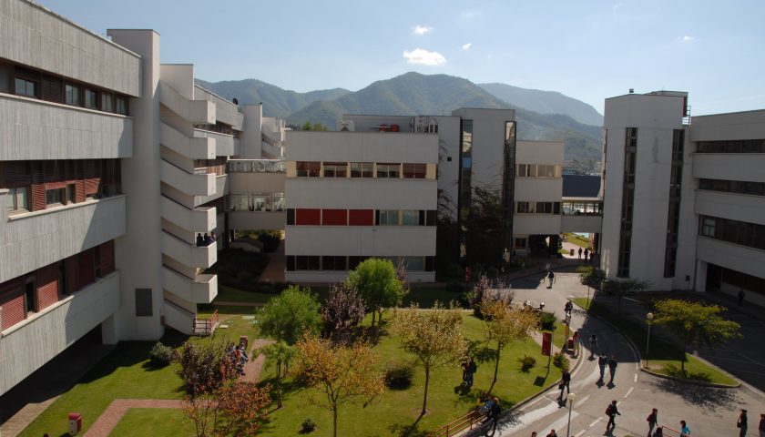 Caos all’Università degli Studi di Salerno, dipendenti multati dai vigili