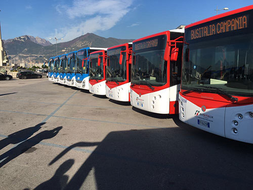 “Corse che saltano e altre che non partono, tanti problemi sulle linee dei bus a Salerno”