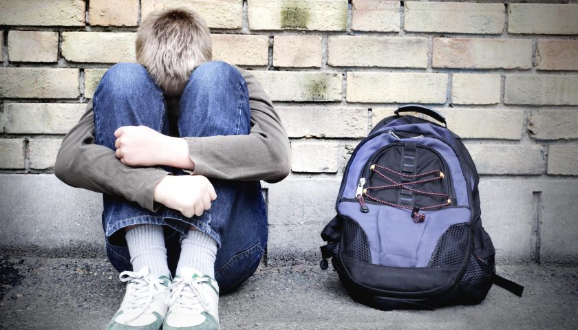 Bullismo a Scafati, un bambino è costretto a cambiare scuola