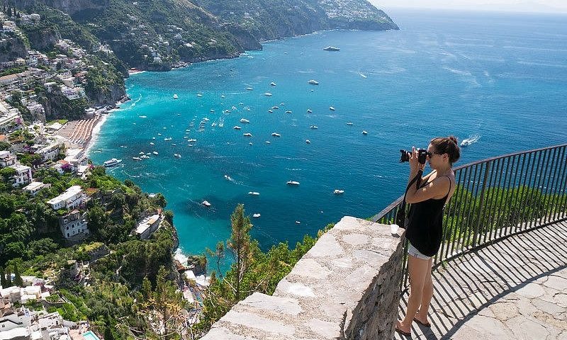 Foto e video a Positano: da oggi servirà autorizzazione e si dovrà pagare