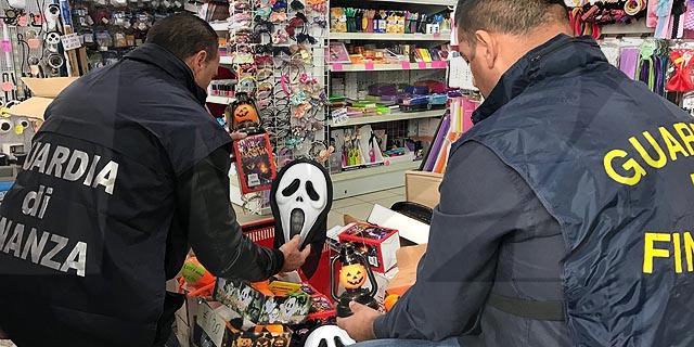 A Vallo della Lucania sequestrati prodotti di Halloween non sicuri
