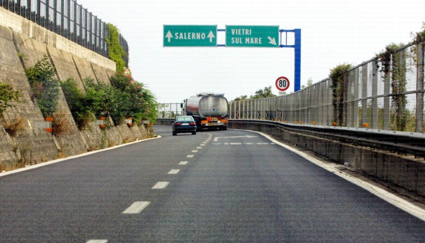Lavori in autostrada: chiusura notturna sulla Napoli-Salerno