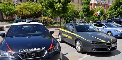 Droga e prostituzione, controlli a tappeto a Salerno