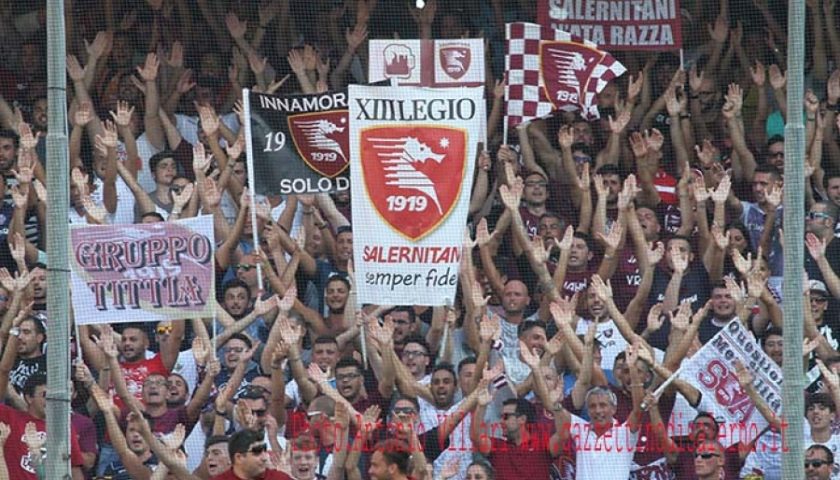 Salernitana, la Curva Sud Siberiano: “Fuori l’orgoglio granata!”
