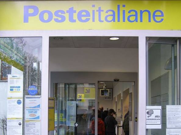 Sarno: Vuole saltare la fila, rissa all’ufficio postale