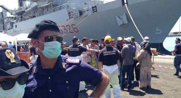 Migranti, nuovo sbarco a Salerno