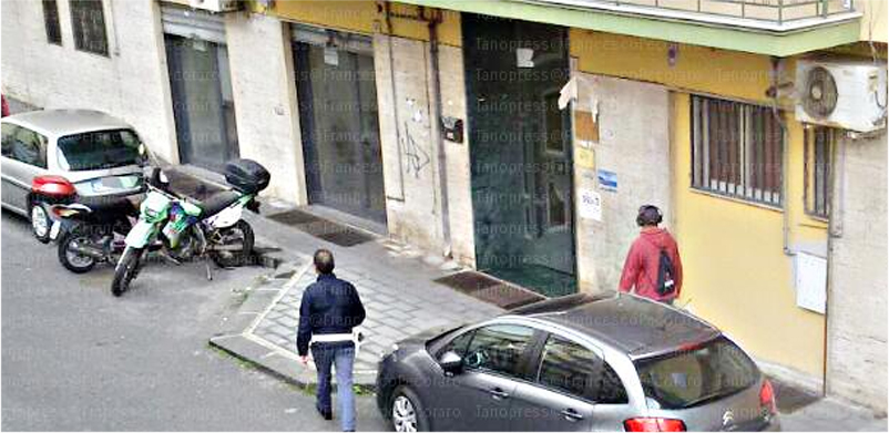 Si oppone allo sfratto in via Lanzalone, sul posto la Polizia