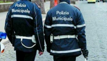 Troppi assembramenti: chiuso bar a Ponte Barizzo