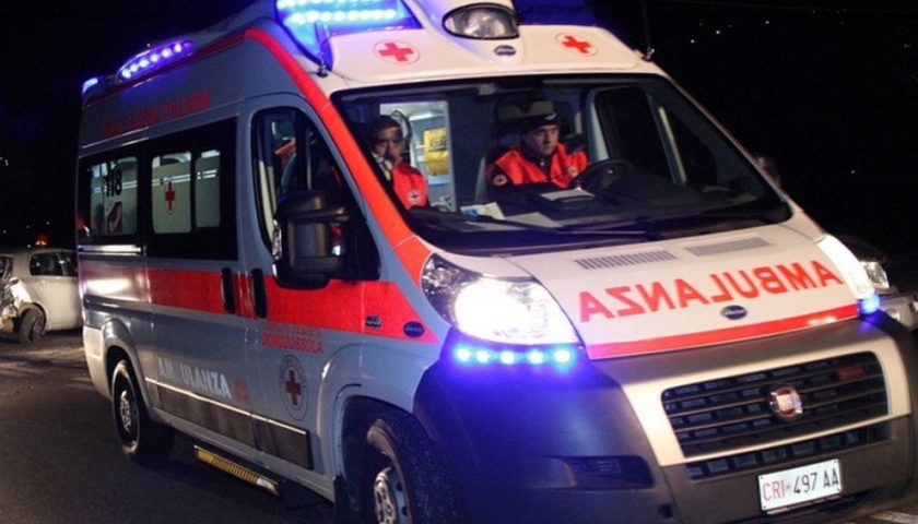 Pollica: 58enne in prognosi riservata dopo un incidente frontale