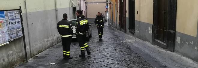 Cadono calcinacci nel centro di Sarno, provvedimenti contro il proprietario dell’abitazione