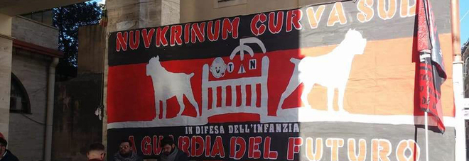 Gli ultrà raccolgono quasi 6mila euro per la «Tin» dell’ospedale di Nocera