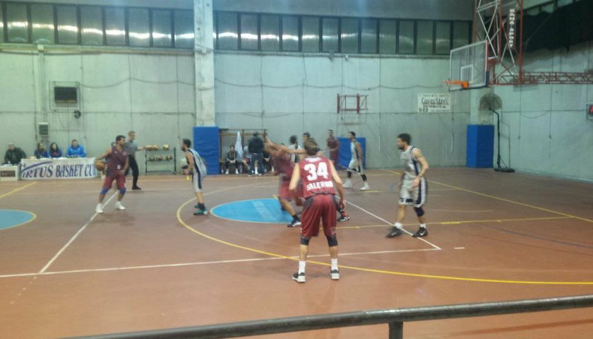 La Hippo Basket Salerno esce sconfitta dallo scontro diretto con la Virtus 04 Curti