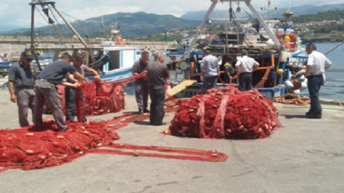 Caro carburante, la Regione Campania sostiene la pesca: 1,4 milioni per flotta e giovani