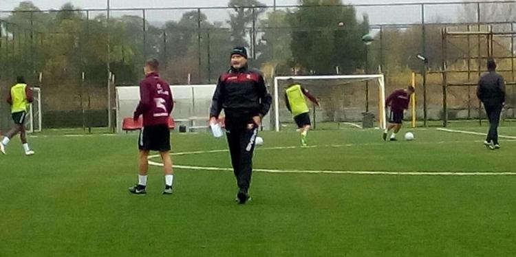 Salernitana, l’avventura di Colantuono inizia sotto la pioggia