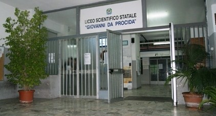 Liceo Da Procida di Salerno, l’occupazione diventa un caso