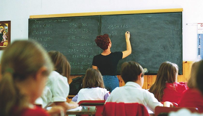 Scuola: via libera a 569 assunzioni negli istituti salernitani