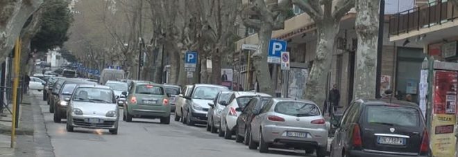 Guida in stato di ebbrezza ad Eboli, fermato 24enne