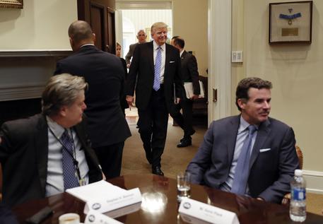 Bannon attacca sul Russiagate. Trump, ha perso la testa