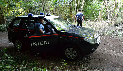 Dipendenti comunali di Lagonegro sorpresi a sversare rifiuti speciali a Salerno