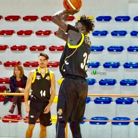 Il diesse Corvo completa il roster della Renzullo LARS Salerno con l’ala Baye Medoune Niang