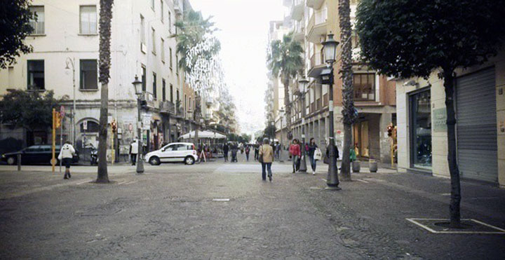 Salerno, lavori sul corso Vittorio Emanuele: crollano gli affari dei commercianti