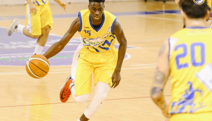 Semprefarmacia.it Basket Bellizzi, preziosa vittoria contro la Megaride Basket