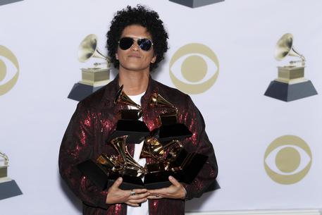 Grammy, dominio di Bruno Mars