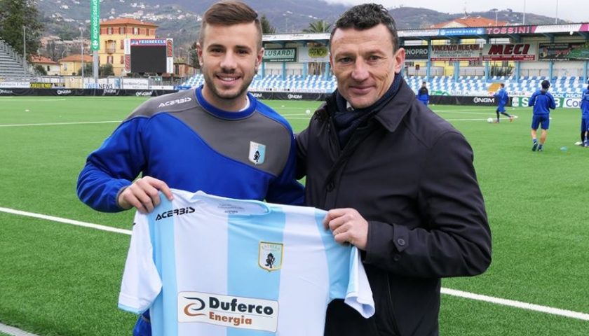 Salernitana, ufficiale la cessione di Gatto alla Virtus Entella