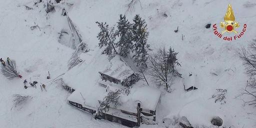 Un anno fa la strage di Rigopiano: morì anche il salernitano Stefano Feniello