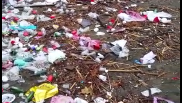 Spiaggia di Santa Teresa, rimossi i rifiuti abbandonati
