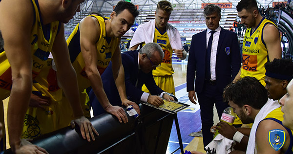 GIVOVA SCAFATI, VIRTUS ROMA NEL MIRINO. CENTESIMA DI CROW IN GIALLOBLU’