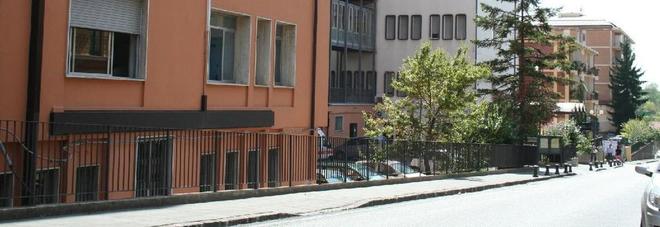 Precipitata dal quarto piano dell’ospedale San Luca di Vallo, 17enne muore a Napoli
