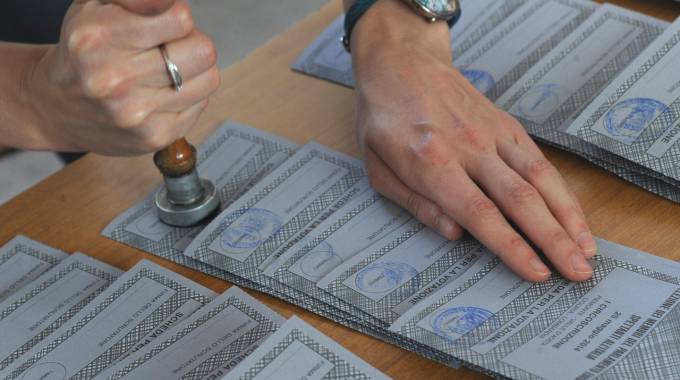 REFERENDUM SULLA CITTADINANZA: +EUROPA A SALERNO PER INFORMARE SUL VOTO FUORI SEDE