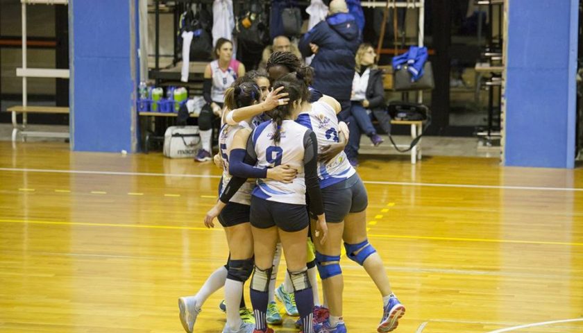 Prestazione super dell’Indomita femminile che vince lo scontro diretto in casa del Pozzuoli