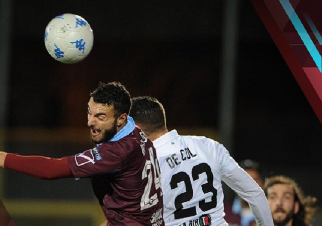 La Salernitana affonda a La Spezia, i tifosi abbandonano lo stadio