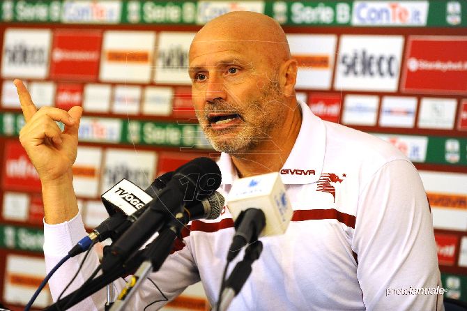 Salernitana, furia Colantuono: “Non sono connivente con nessuno, non sono contento del mercato”