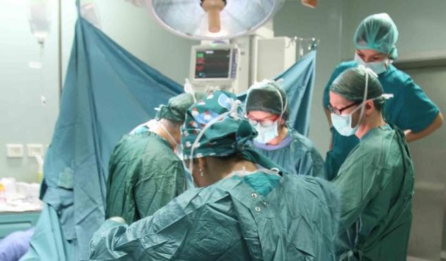 In coma dopo intervento al seno: “Risarcimento negato da 8 anni”