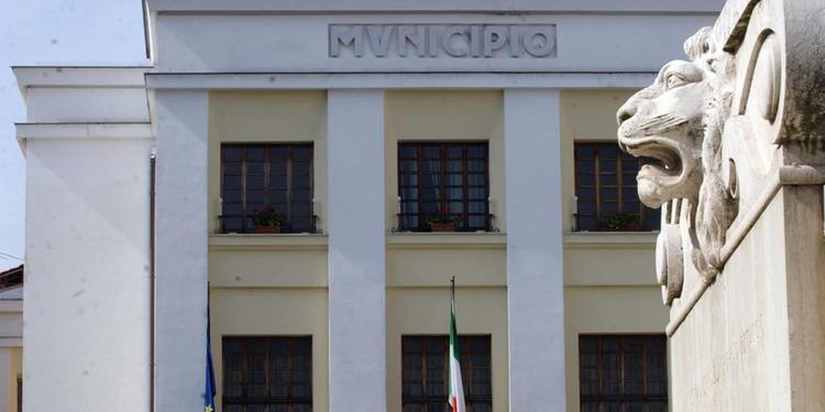 Ex cinema Capitol di Cava de’ Tirreni, Comune pronto all’abbattimento