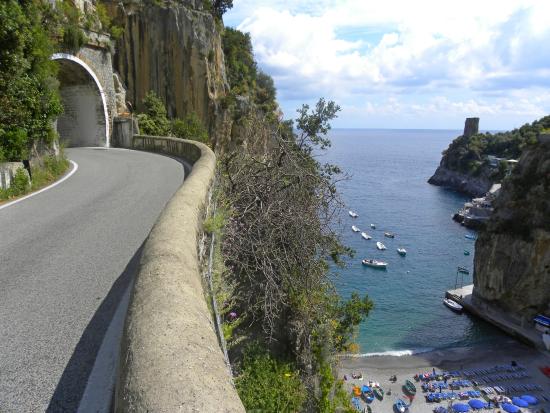 Regione: 1 miliardo e 300 milioni per il restyling delle strade e c’è anche quella “Amalfitana”