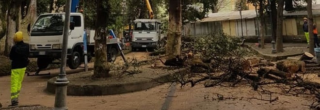 Angri, chiusa parzialmente al pubblico la villa comunale