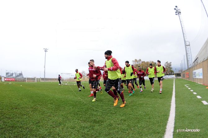 La Salernitana cambia idea, la squadra si allena a porte chiuse