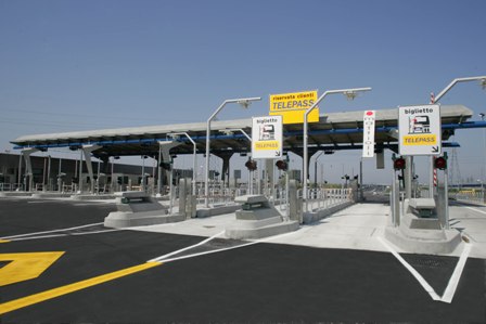 Chiusa stanotte la stazione dell’A30 di Castel San Giorgio