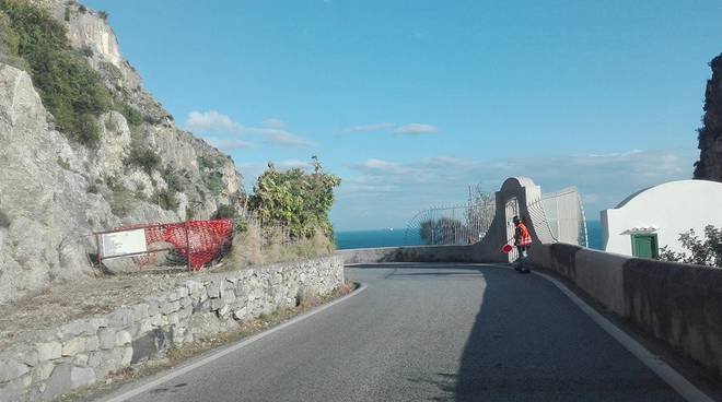 Stop ai bus superiori agli 8 metri in Costiera Amalfitana